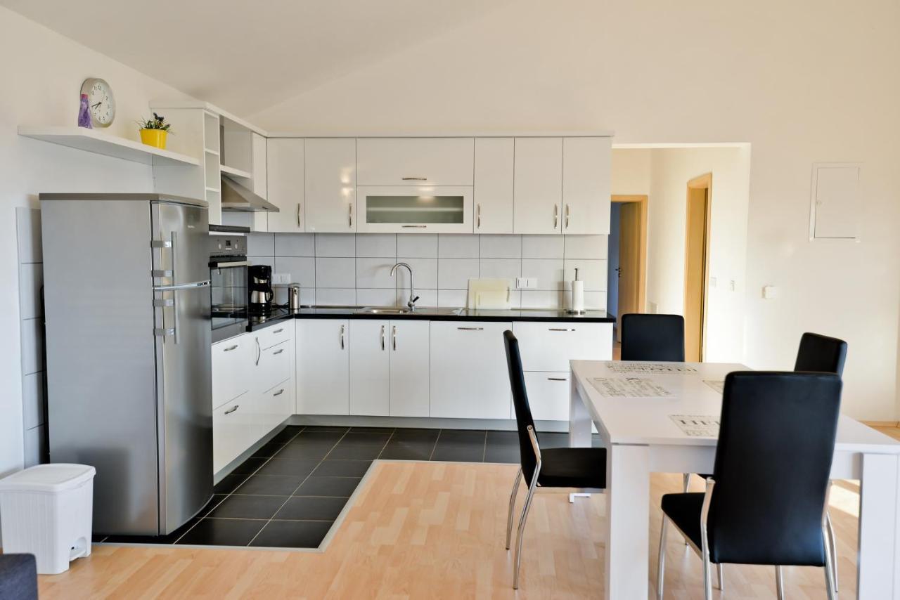 Apartmani Vidikovac Dokoza Zadar Bagian luar foto