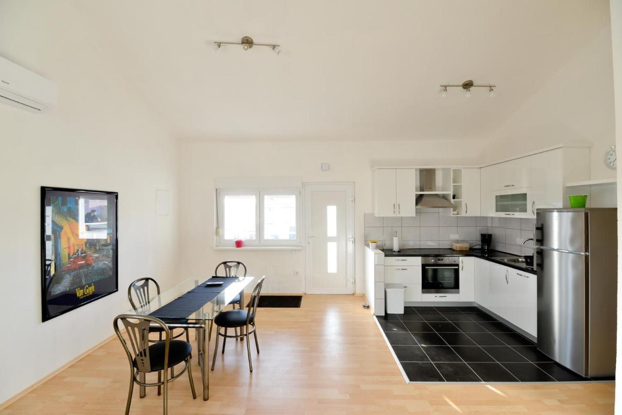 Apartmani Vidikovac Dokoza Zadar Bagian luar foto