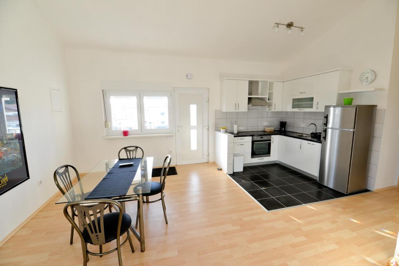 Apartmani Vidikovac Dokoza Zadar Bagian luar foto